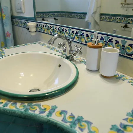 Cava By Capri Holiday home *