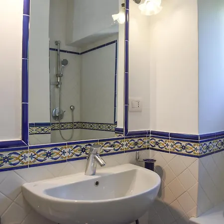 Cava By Capri Holiday home *